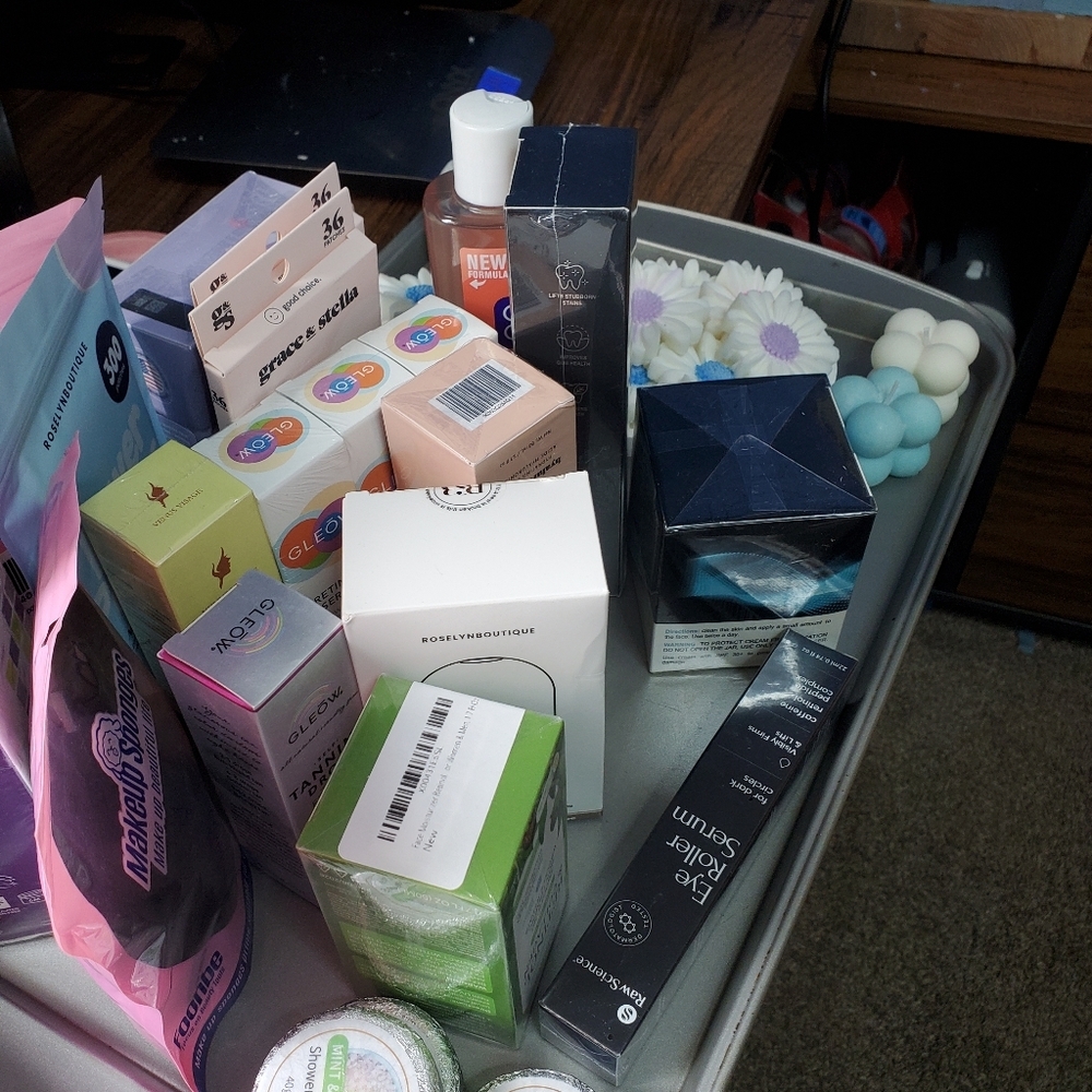 Gift Bundle for Woman - Picture 10 of 10